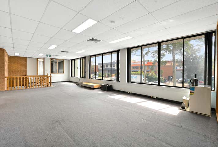 33 Garema Circuit Kingsgrove NSW 2208 - Image 5