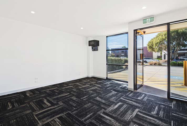 2/1 ARCHER DRIVE Mornington VIC 3931 - Image 3