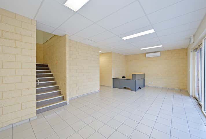 4,2-6 Tulloch Way Canning Vale WA 6155 - Image 11