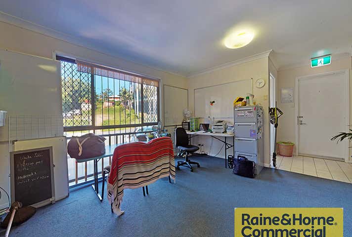 2/983 South Pine Road Everton Hills QLD 4053 - Image 7