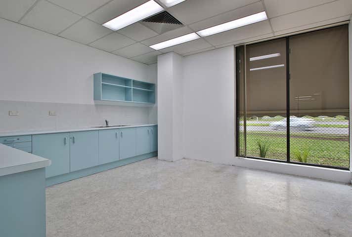 2 Sunrise Drive Greensborough VIC 3088 - Image 4