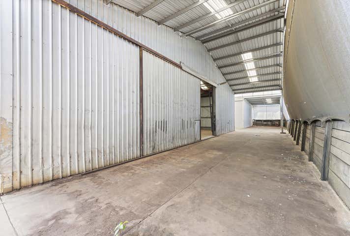 33 Industrial Avenue Wilsonton QLD 4350 - Image 9