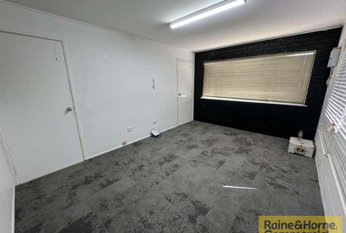 240 Robinson Road East Geebung QLD 4034 - Image 3
