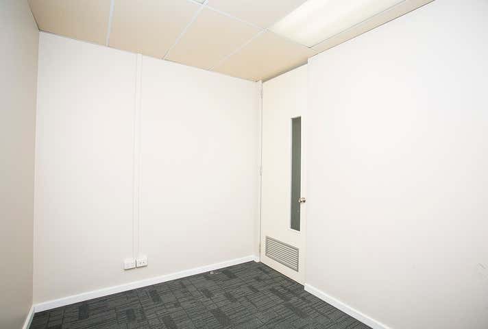 6/223 Rockingham Road Spearwood WA 6163 - Image 17