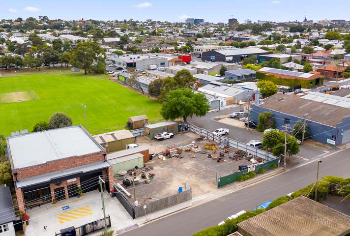 10 & 12 Riversdale Road Newtown VIC 3220 - Image 11