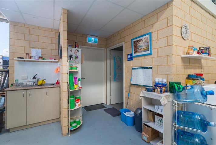 2/35 Mordaunt Circuit Canning Vale WA 6155 - Image 7