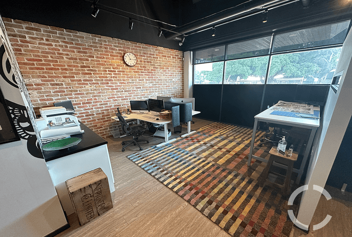 283 Logan Road Greenslopes QLD 4120 - Image 1