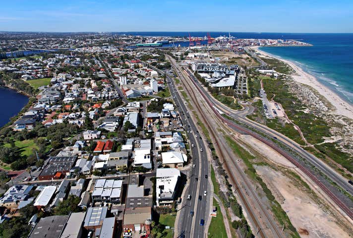 1/124 Stirling Highway North Fremantle WA 6159 - Image 5