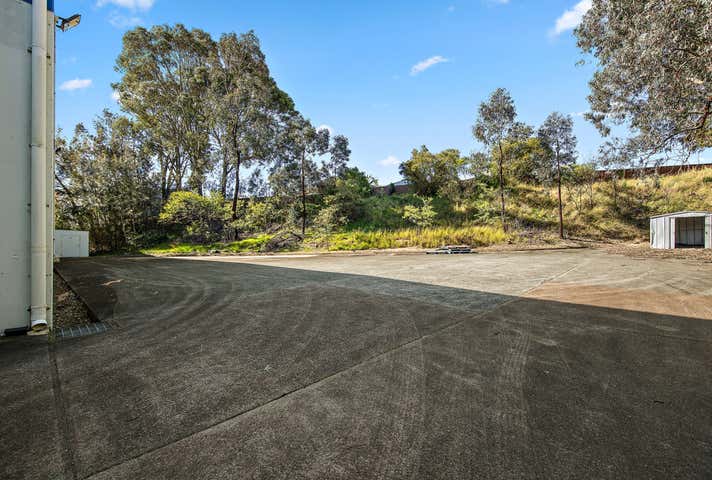 11-13 Callistemon Close Warabrook NSW 2304 - Image 9