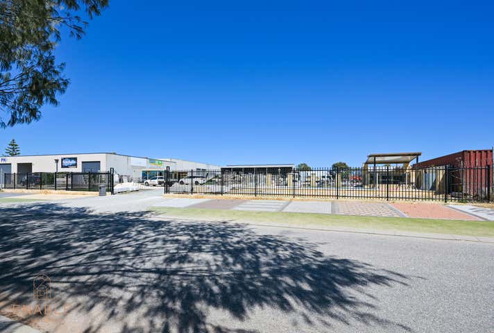 4 Dalloway Road Port Kennedy WA 6172 - Image 15