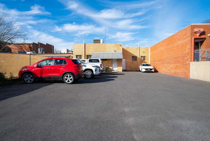 531 & 531A Kiewa Street Albury NSW 2640 - Image 17