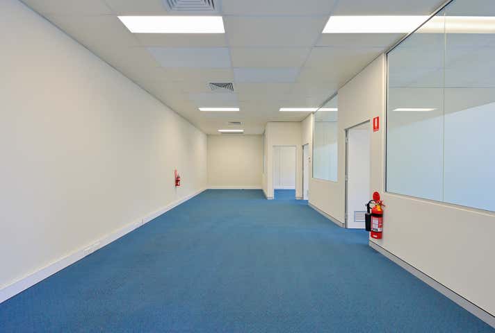 2/30 Discovery Drive Bibra Lake WA 6163 - Image 13