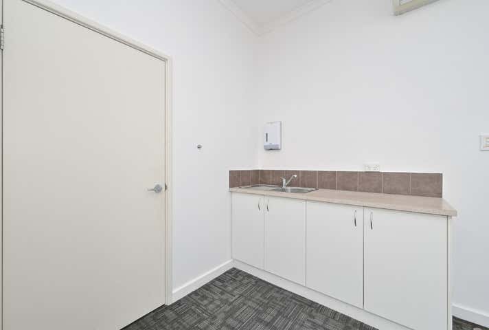 17 Welwyn Avenue Manning WA 6152 - Image 11