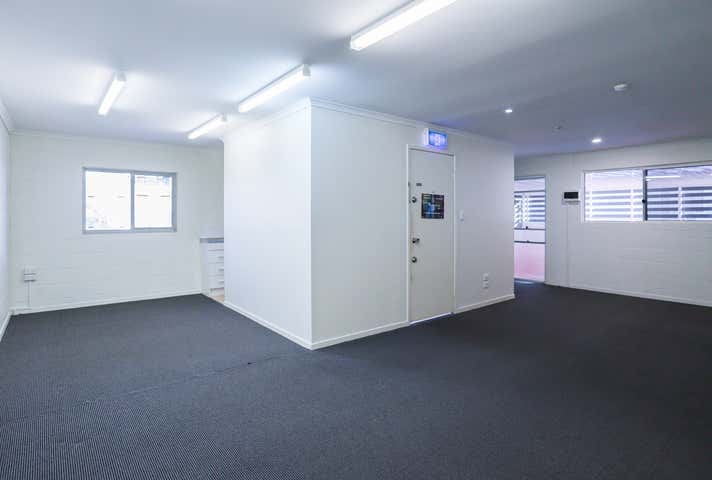 5/26 James St Burleigh Heads QLD 4220 - Image 6