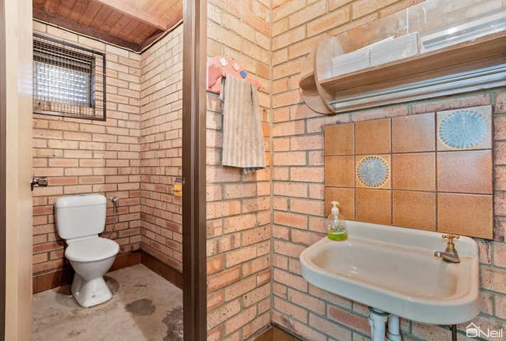 2/47 Brant Road Kelmscott WA 6111 - Image 3
