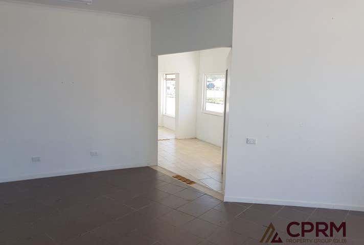 A/184 Hornibrook Esplanade Clontarf QLD 4019 - Image 3