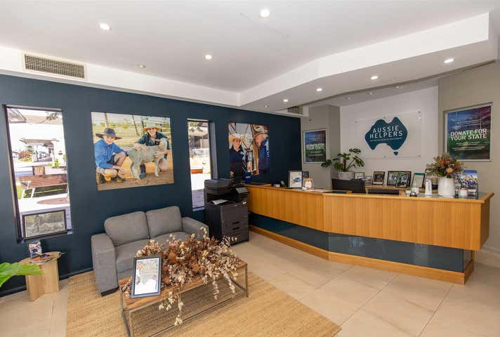 37 Goondoon Street Gladstone Central QLD 4680 - Image 2