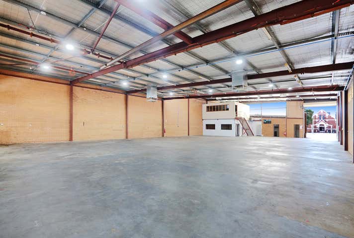 14 Hehir Street Belmont WA 6104 - Image 2