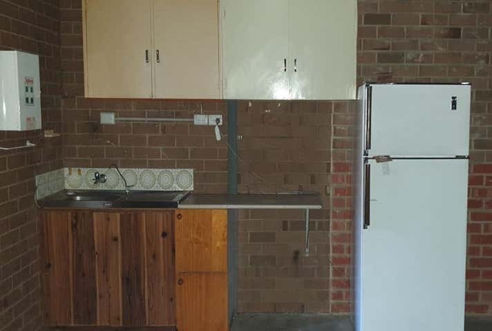 1/231 Bank Street Welshpool WA 6106 - Image 12