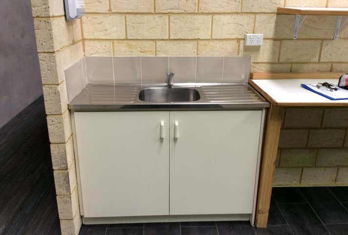 25a Mordaunt Circuit Canning Vale WA 6155 - Image 11