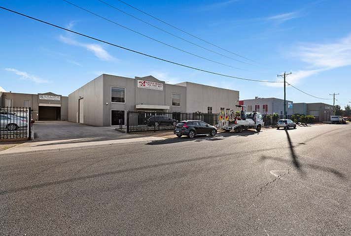 2/15 Hammer Court Hoppers Crossing VIC 3029 - Image 9