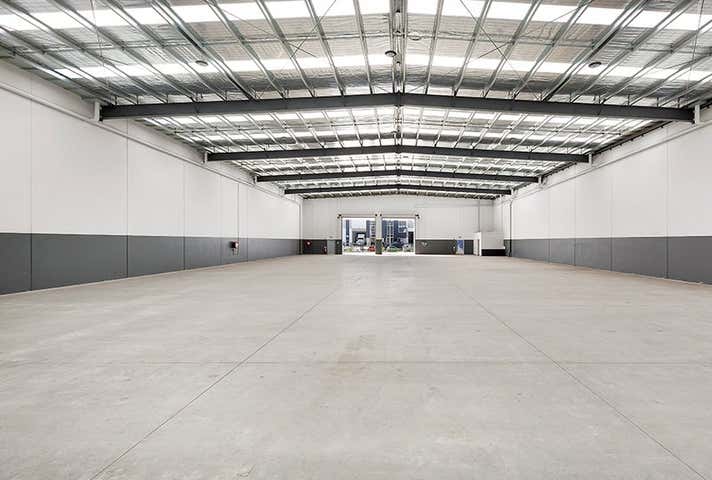 21 Burnett Street Somerton VIC 3062 - Image 2