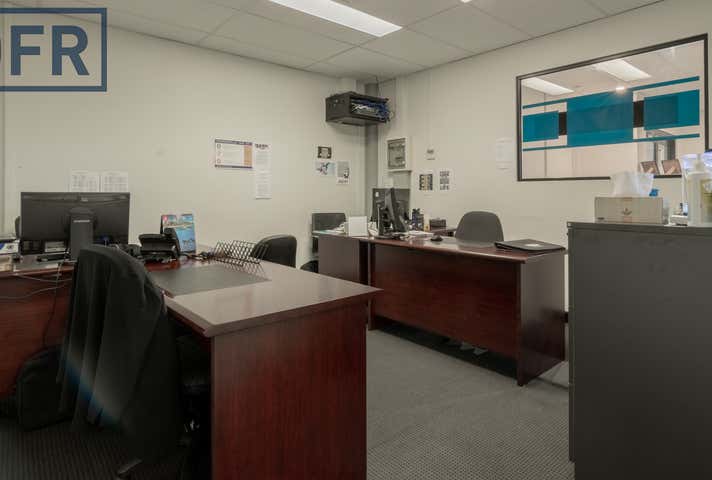 1/437 Yangebup Road Cockburn Central WA 6164 - Image 11