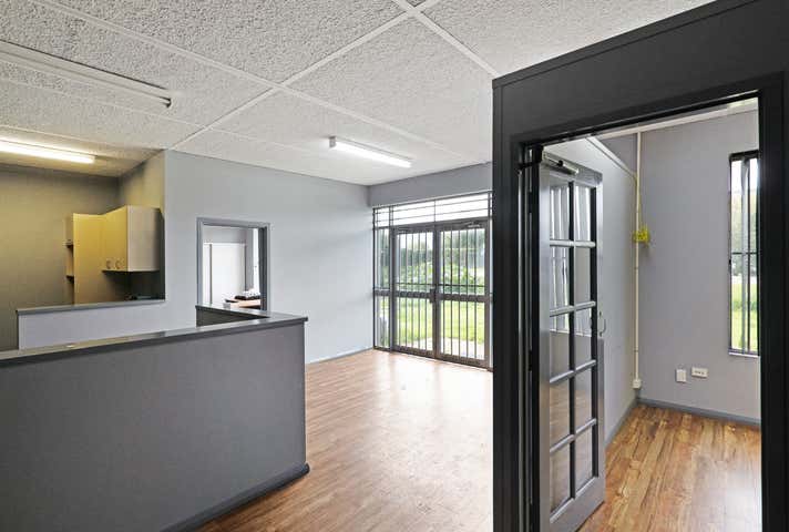 6 Yeates Road Kwinana Beach WA 6167 - Image 8