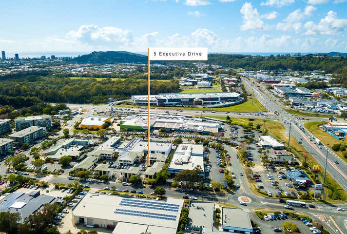 7/5 Executive Drive Burleigh Waters QLD 4220 - Image 1