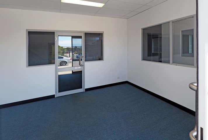 21 Colin Jamieson Drive Welshpool WA 6106 - Image 5