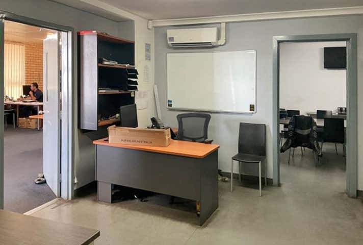 57 Attwell Street Landsdale WA 6065 - Image 15