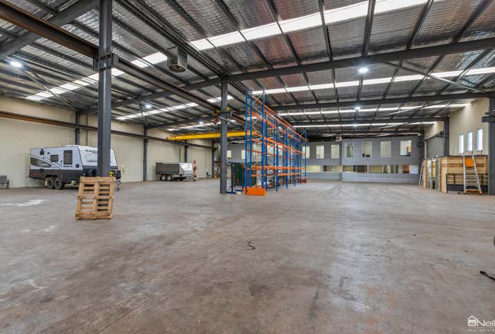 9 Gillam Drive Kelmscott WA 6111 - Image 6