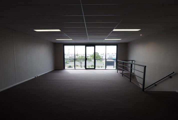 2/76 Berriman Dr Wangara WA 6065 - Image 13