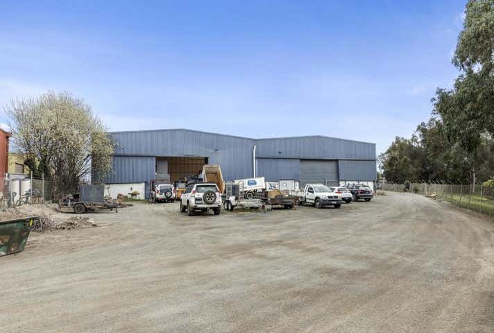 402 Thompson Road North Geelong VIC 3215 - Image 6