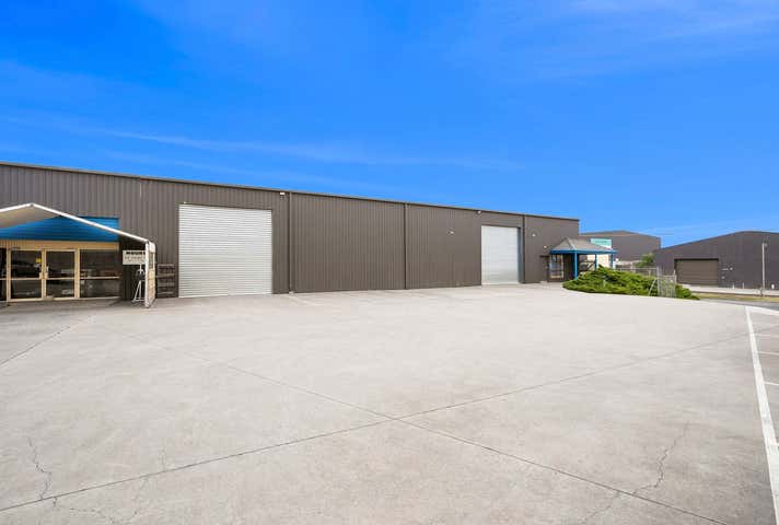 83 Barwon Terrace South Geelong VIC 3220 - Image 2