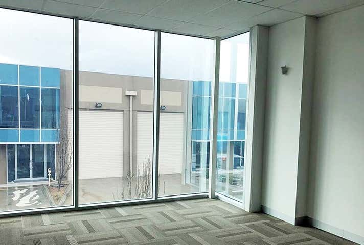 8/22 Makland Drive Derrimut VIC 3026 - Image 4