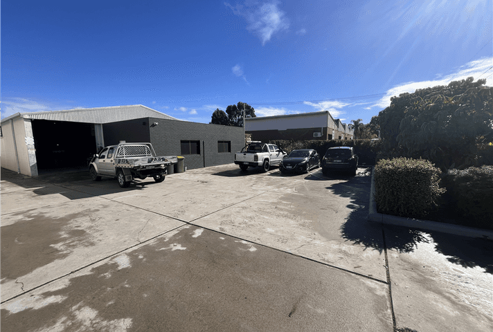 19 Kembla Way Willetton WA 6155 - Image 1