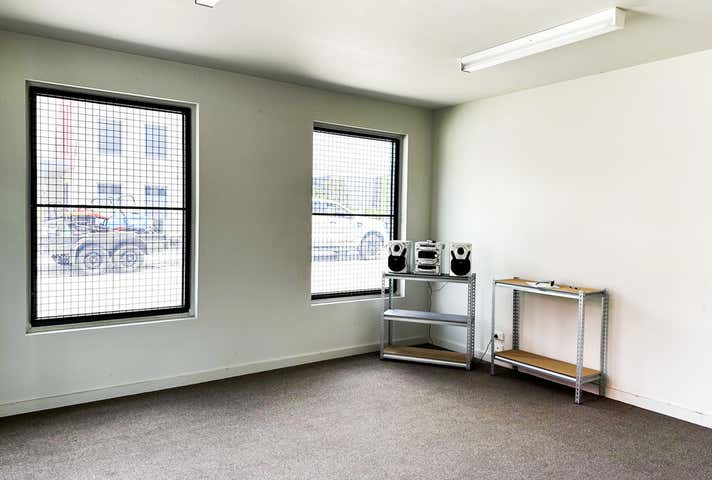 2/43 Simcock Street Somerville VIC 3912 - Image 4