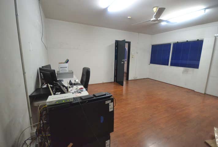 8 Cowcher Place Belmont WA 6104 - Image 6