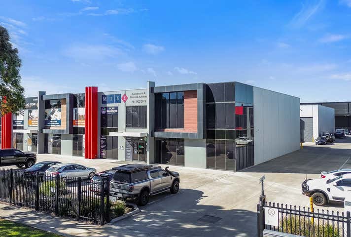 2 Exceed Way Pakenham VIC 3810 - Image 1