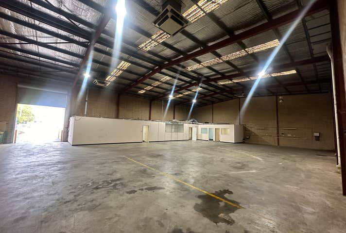 87 Knutsford Avenue Rivervale WA 6103 - Image 2