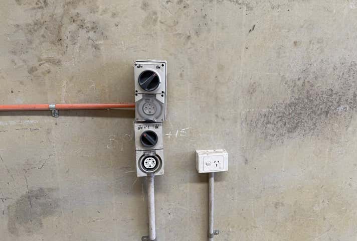 Unit 1, 11 Denninup Way Malaga WA 6090 - Image 15