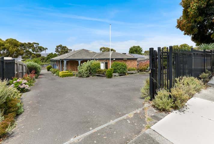 1 Thurmond Court Endeavour Hills VIC 3802 - Image 5