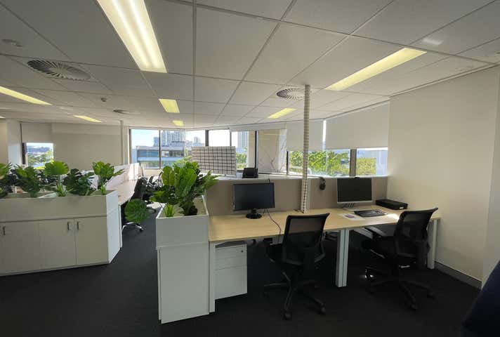 Suite 402, 12 Short St Southport QLD 4215 - Image 9