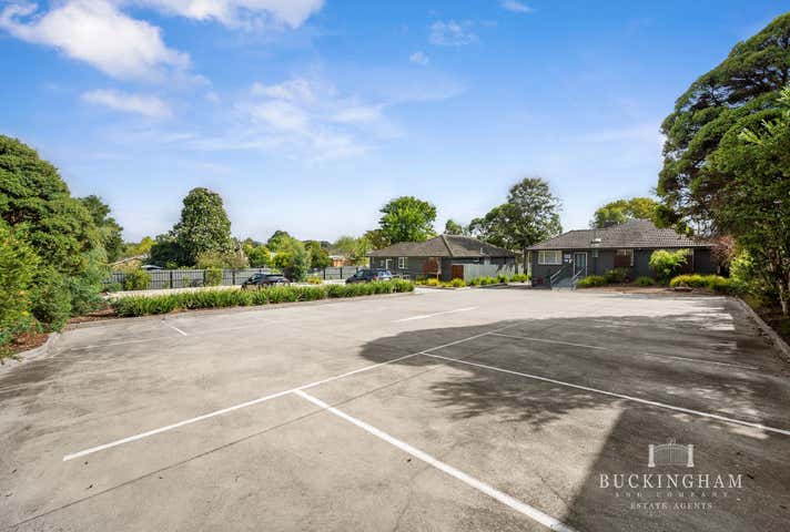 114-116 Main Hurstbridge  Road Diamond Creek VIC 3089 - Image 13