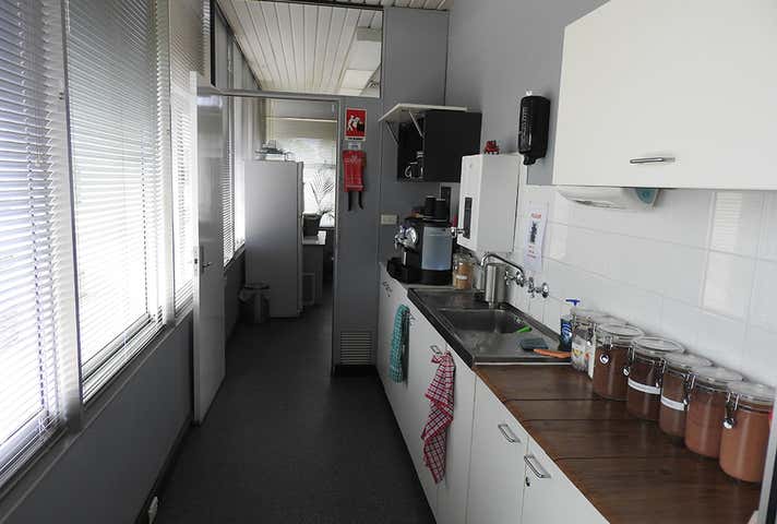 19 Peel Terrace Northam WA 6401 - Image 8