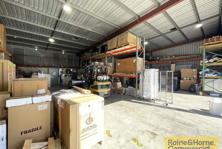 2/12 Johnstone Road Brendale QLD 4500 - Image 2