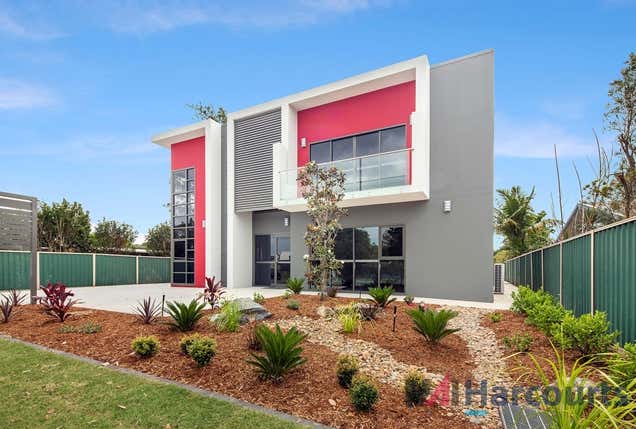 4/5 Jowett Street Coomera QLD 4209 - Image 5