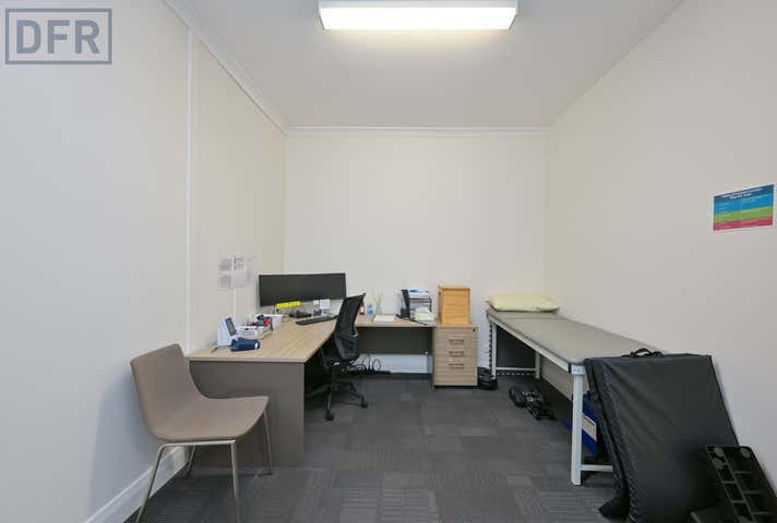 8/3 Goddard Street Rockingham WA 6168 - Image 17