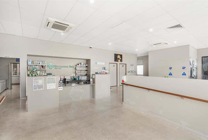 LFR Tenancy 2, 232 Woolcock Street Currajong QLD 4812 - Image 3